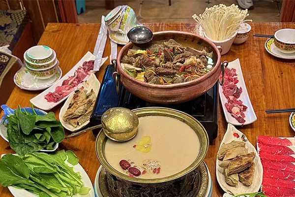 西藏饭店周围有什么好吃的 西藏饭店周围有什么好吃的