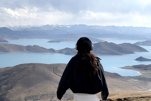 国庆期间在西藏旅游应穿什么样的鞋子及服装 国庆期间在西藏旅游应穿什么样的鞋子及服装