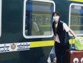 从山东济南坐火车去西藏的话得多少钱？在线等~~~~