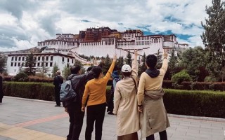从贵阳去西报团旅游费用要多少？从贵阳到西藏报团旅游多少钱？