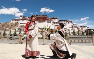 三月西藏情侣旅游5天多少钱？情侣3月5日游西藏费用多少？