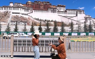 广州去拉萨旅游2个人要多少钱？2人从广州到西藏旅游要多少钱？
