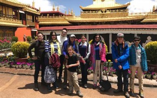 外国人在中国西藏旅游