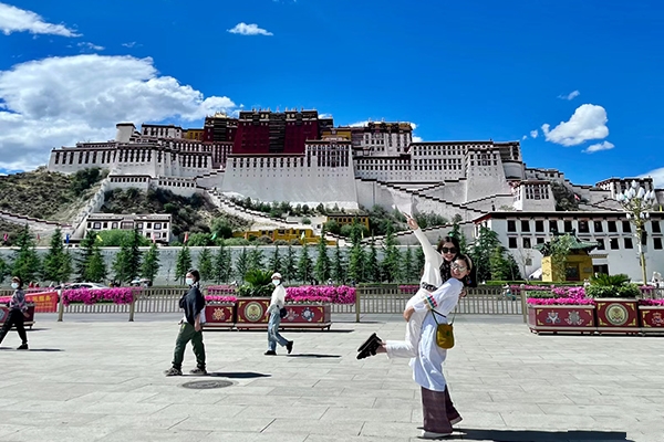 自己去西藏旅游七天要多少钱？一个人去西藏旅游一周费用多少？-第1张图片