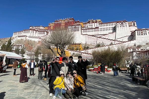 几月份去拉萨旅游适合？去西藏拉萨旅游什么时候最合适？-第1张图片