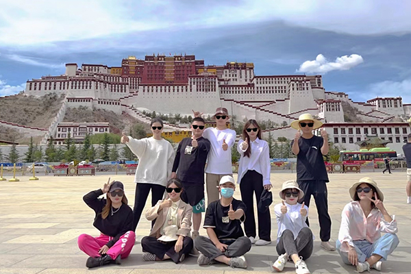 去西藏旅行大概需要多少钱？去西藏旅行需要多少钱详细解答-第1张图片