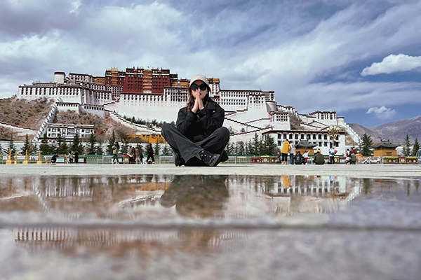 八月去西藏旅游一人准备3000够吗？八月一个人去西藏旅游3000够不够？