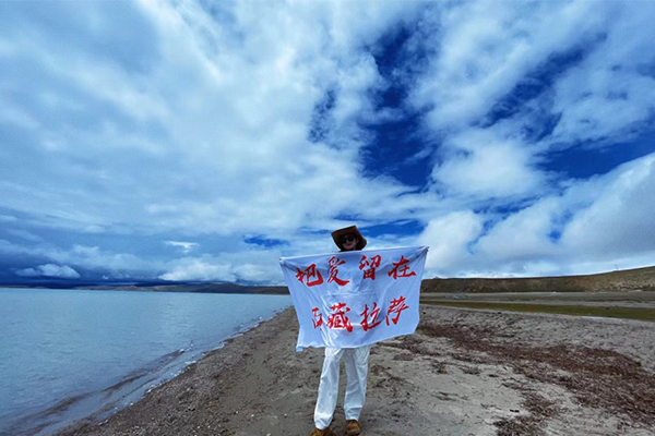 2个人八月去西藏旅游花多少钱？两个人八月去西藏旅游要多少钱？