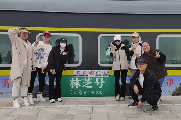 火车去西藏旅游最佳路线是什么？坐火车去西藏拉萨哪条路线最美？