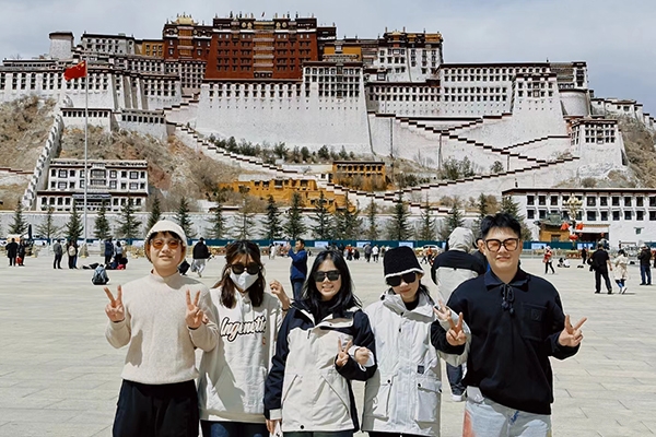 从无锡去西藏报旅游团多少钱？无锡到西藏报团旅游要多少钱？