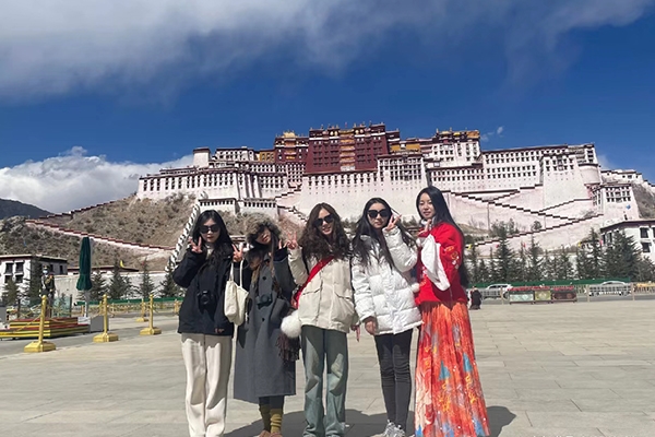 十一月去玩一趟西藏一人多少钱？十一月到西藏旅游一趟多少钱一人？