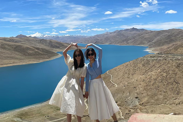 8月份拉萨的天气怎么样？拉萨八月旅游适合玩哪些景点求推荐路线？