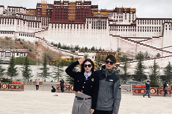 带女朋友去西藏玩多少钱一次？情侣到西藏旅游一次准备多少钱？