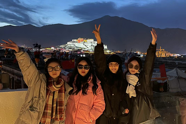 有3月底林芝旅游穿衣指南分享吗？三月底到林芝玩穿什么衣服好？